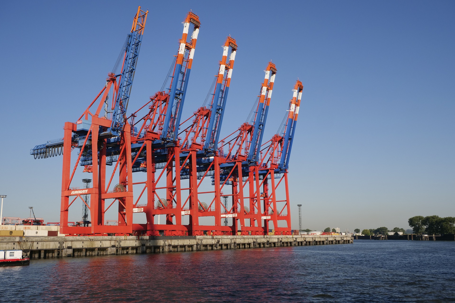 «Укрлендфармінг» шукає інвестиції для будівництва портового зернового терміналу